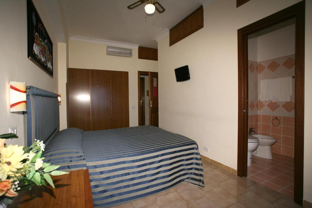 Tiburtina Guesthouse Roma Exterior foto